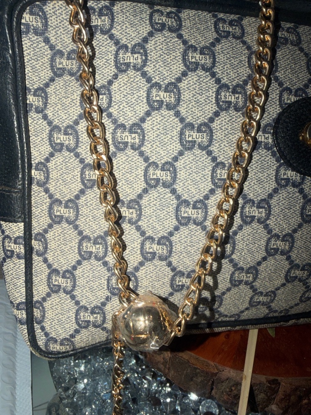 Gucci Plus Beige and Black GG Canvas Chain Crossbody Bag with Gold Chain - Picture 3 of 11